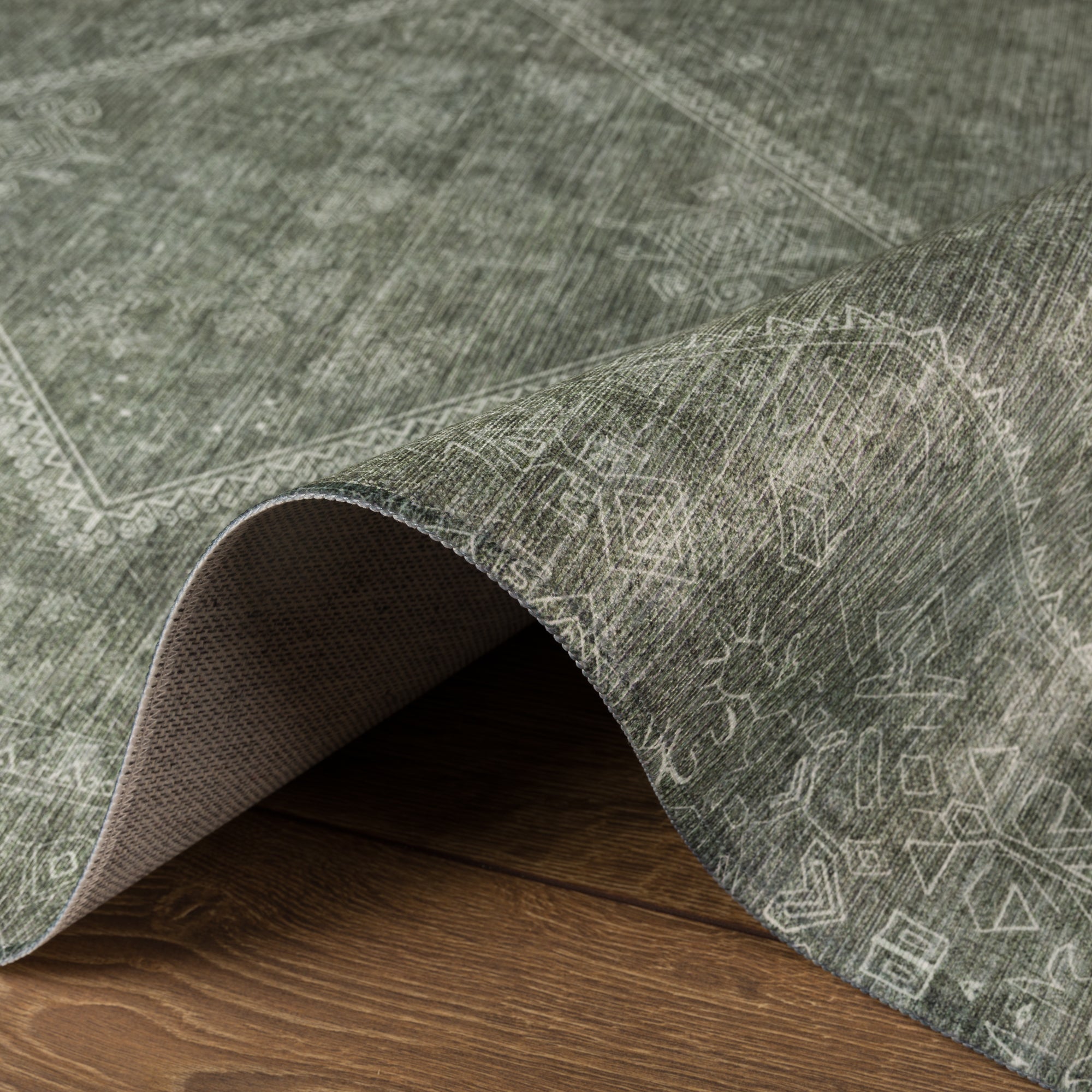 Elliot Geometric Medallion Rug