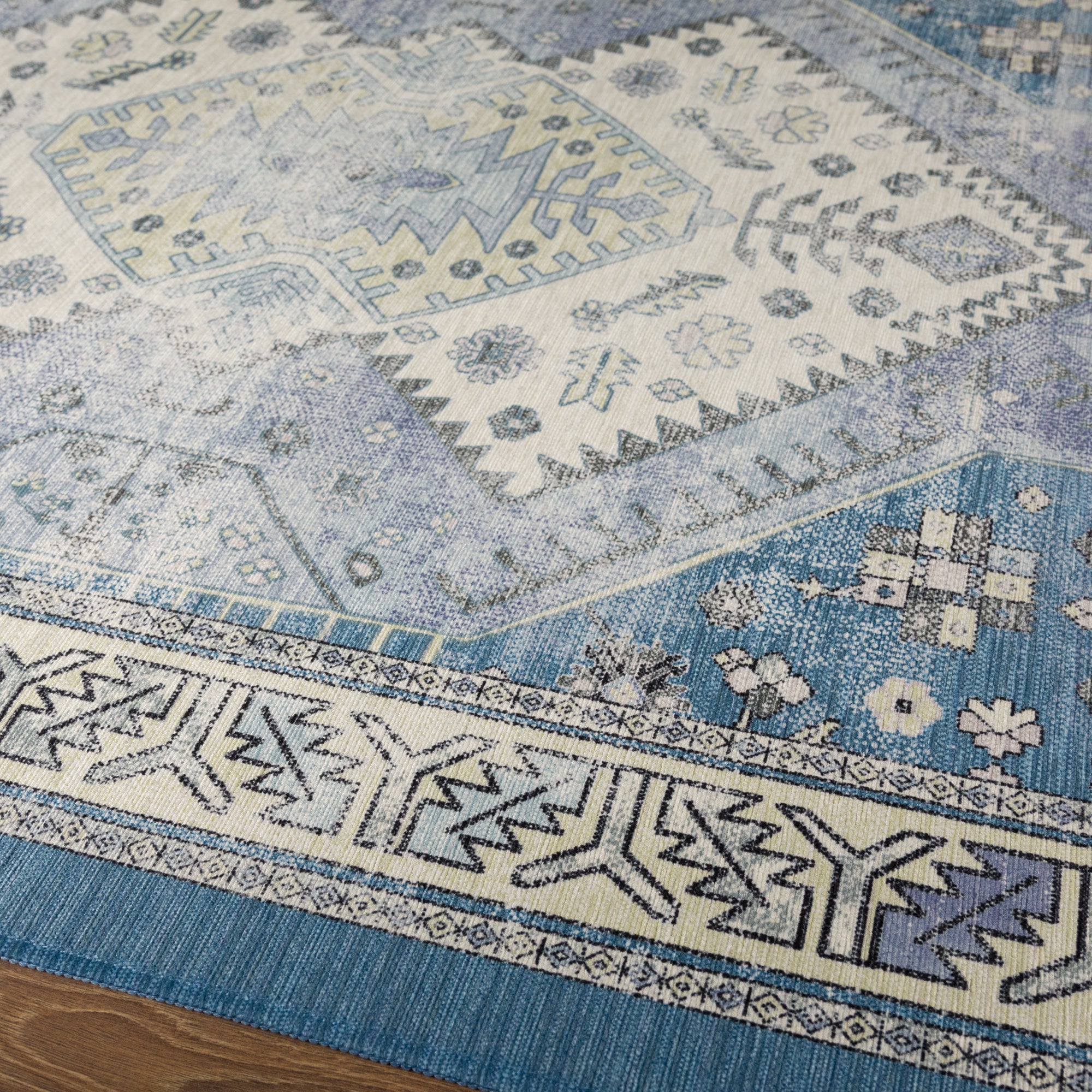 Isla Ornamental Medallion Rug