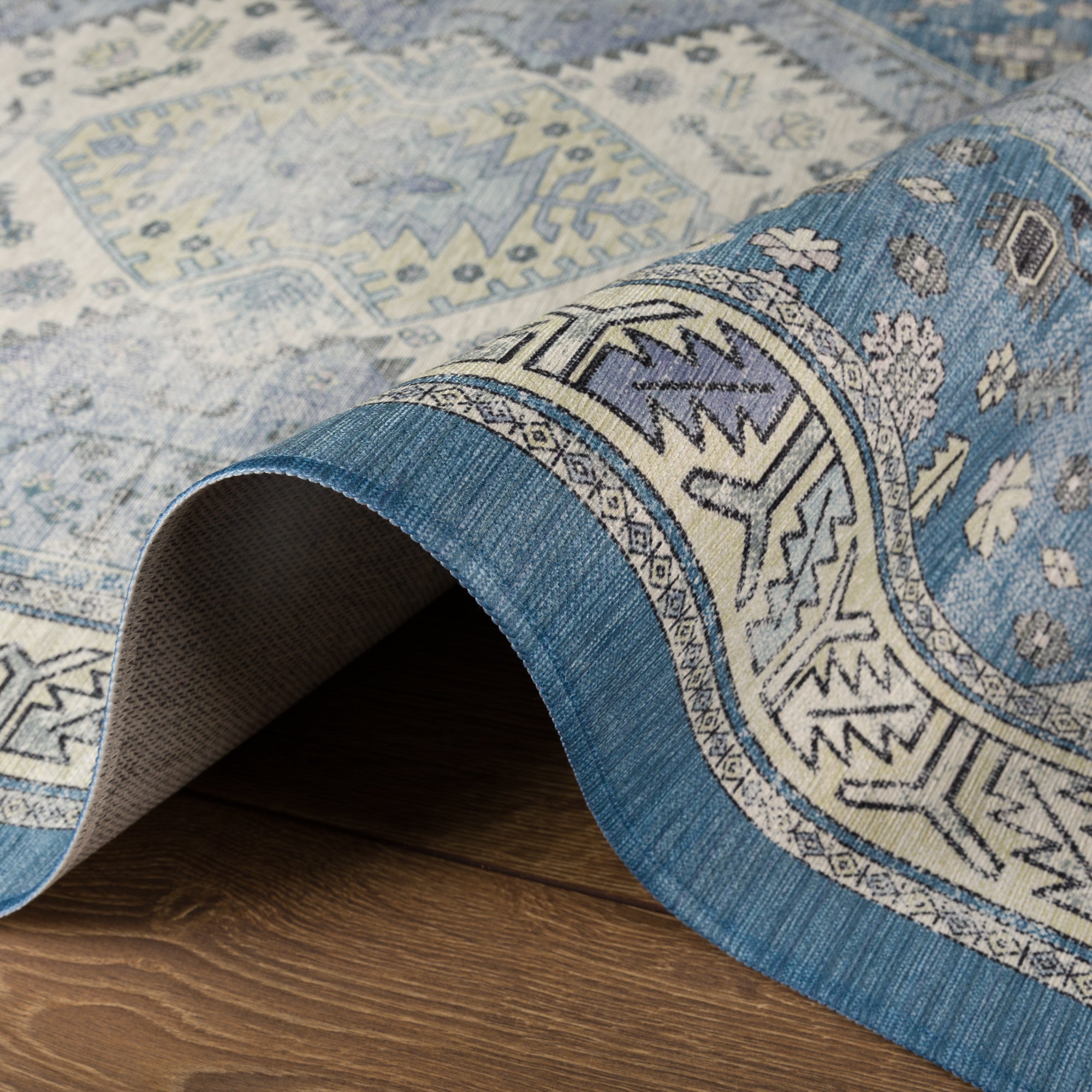 Isla Ornamental Medallion Rug