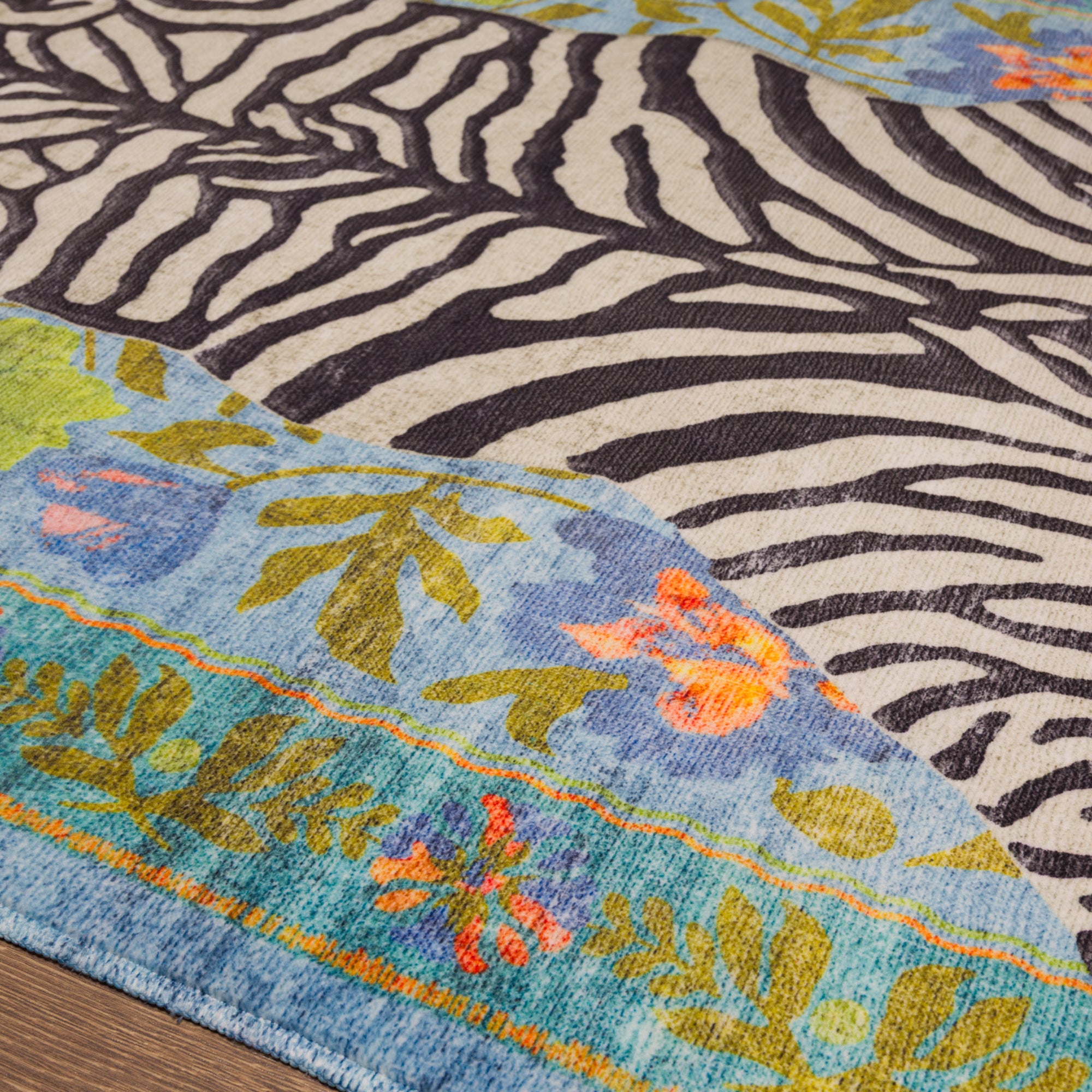 Yara Ботанически килим със зебров печат