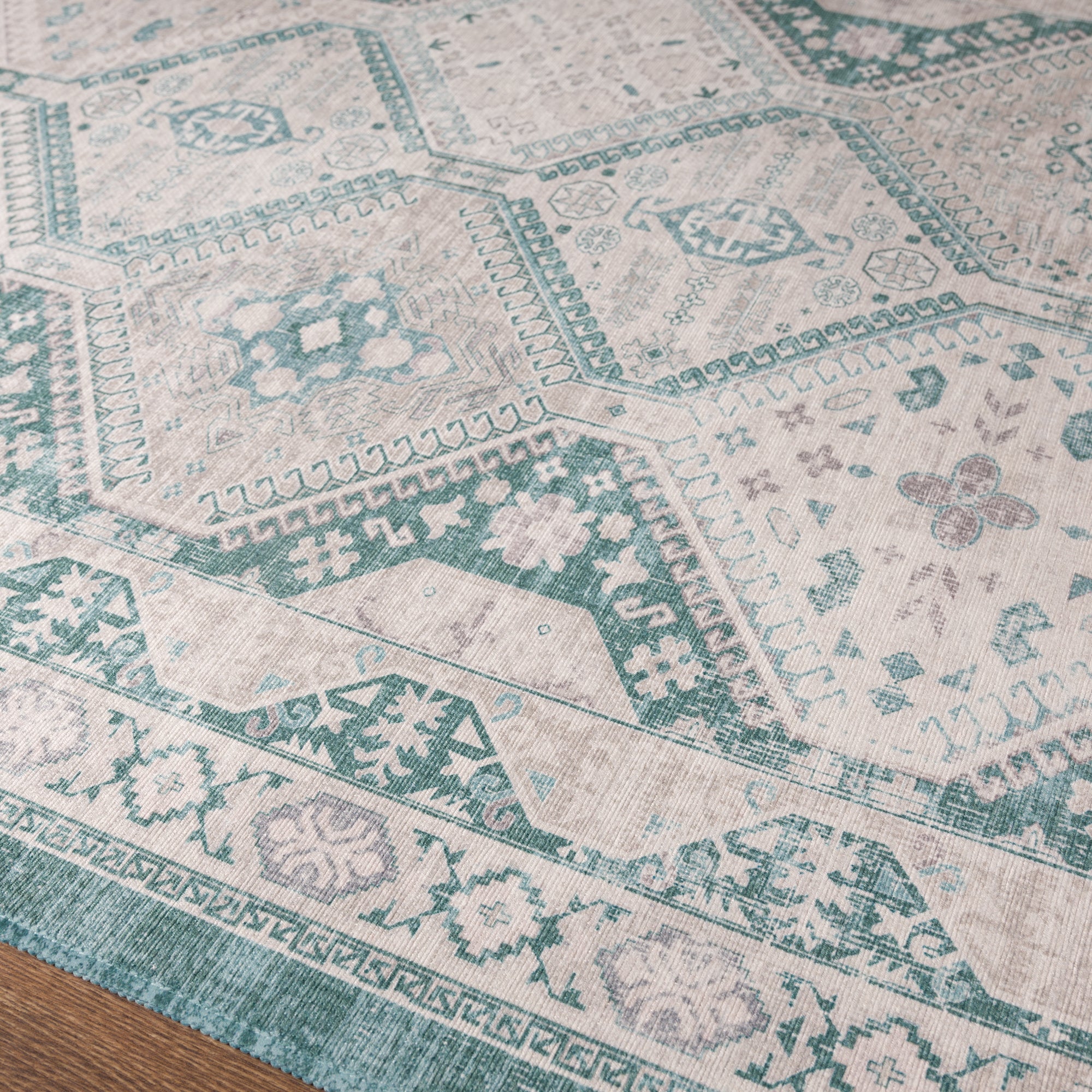 Everly Geometric Medallion Rug