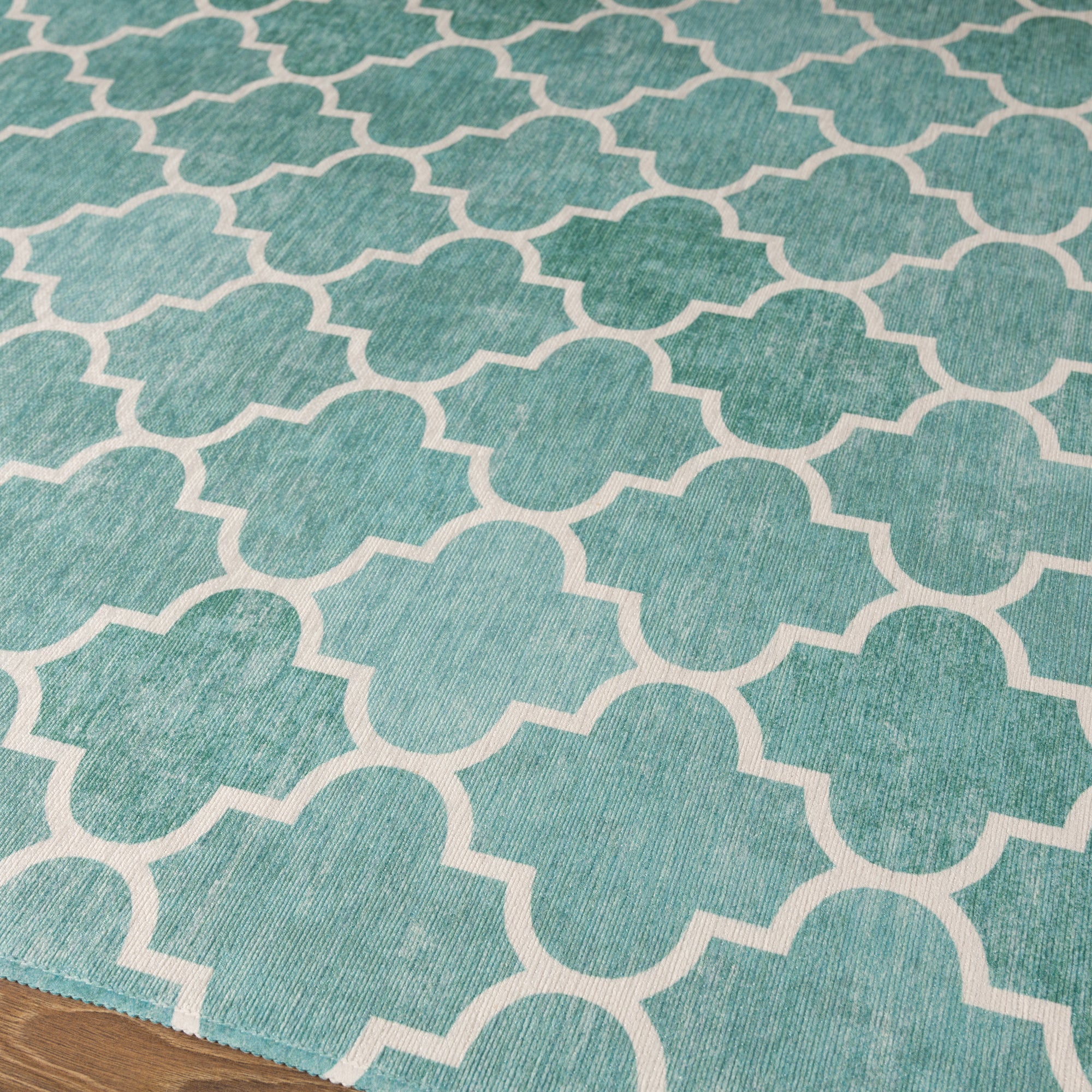 Lily Geometric Trellis Pattern Rug