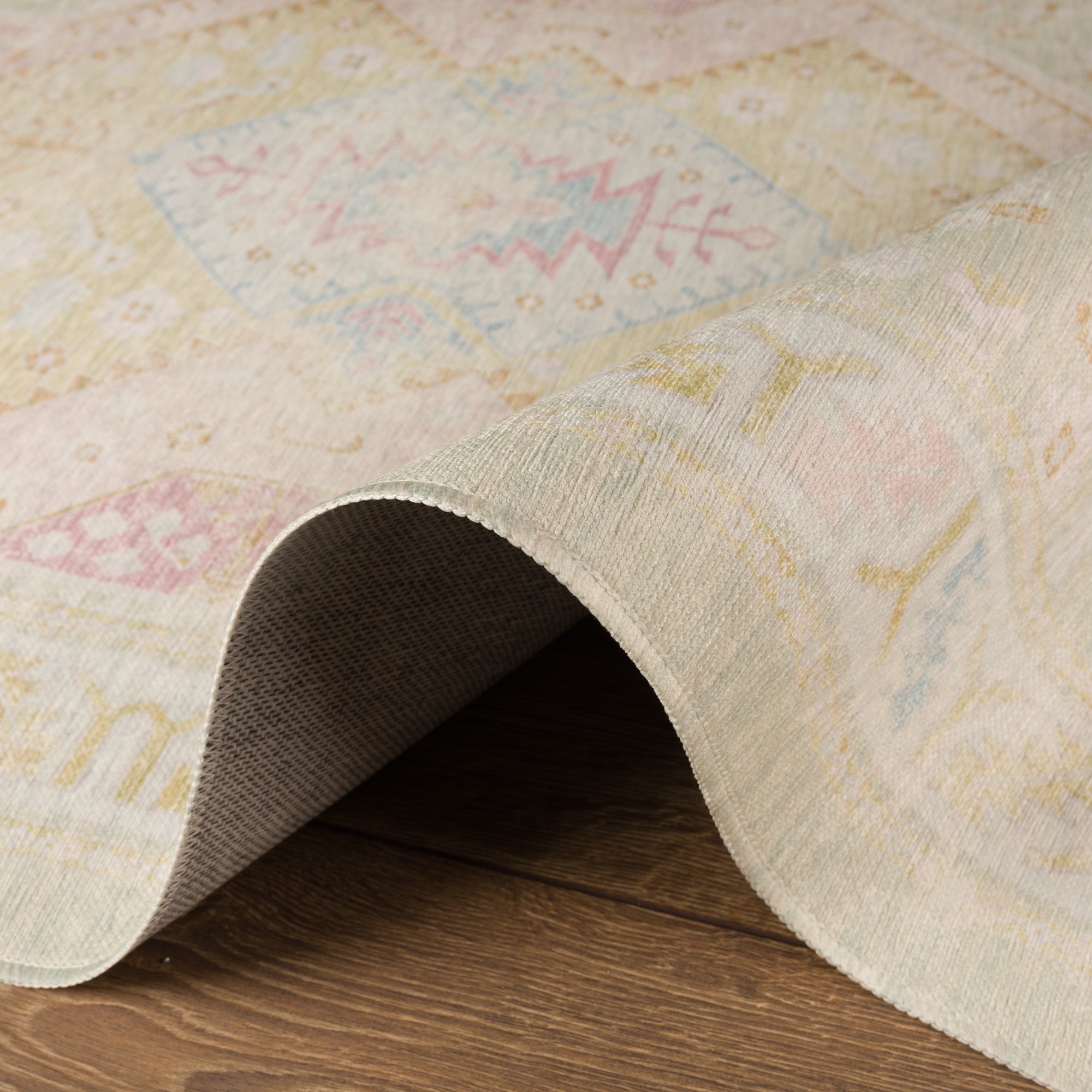 Isla Ornamental Medallion Rug