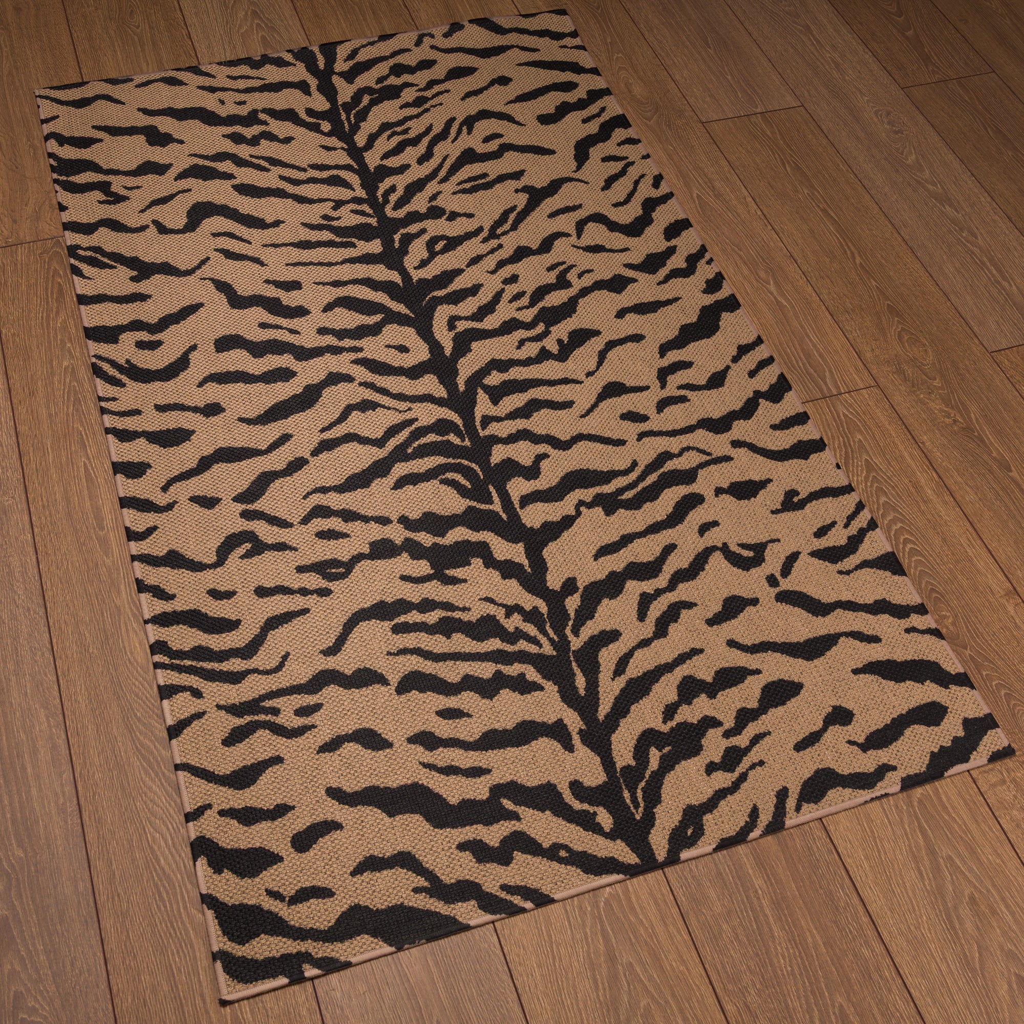 Jana Zebra Stripe Outdoor Rug – Black