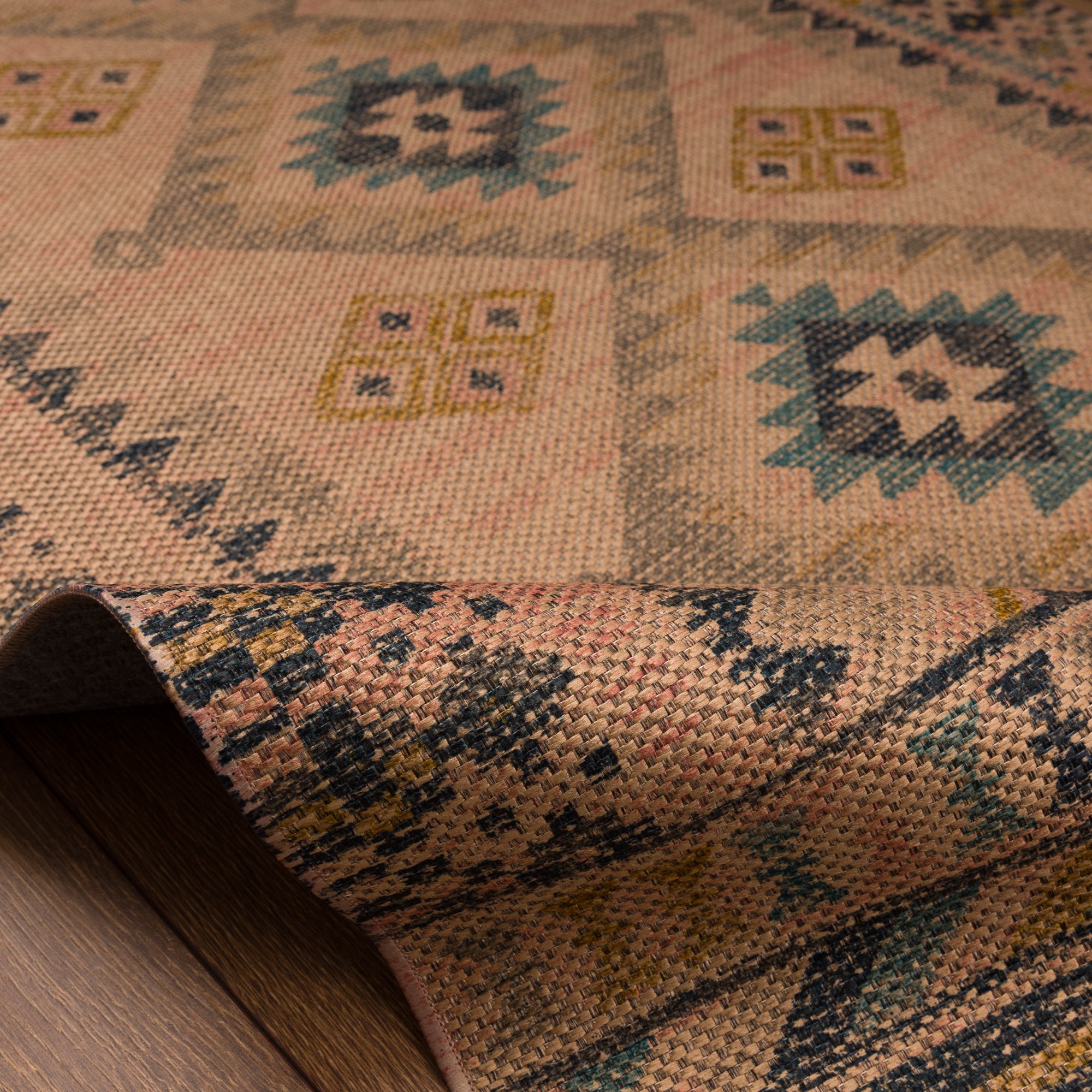 Rylie Tribal Diamond Outdoor Rug – Multicolor