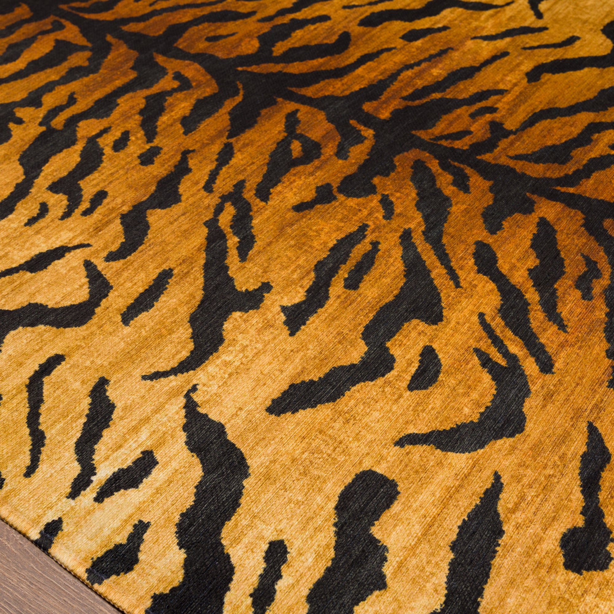 Ines Modern Tiger Print Rug