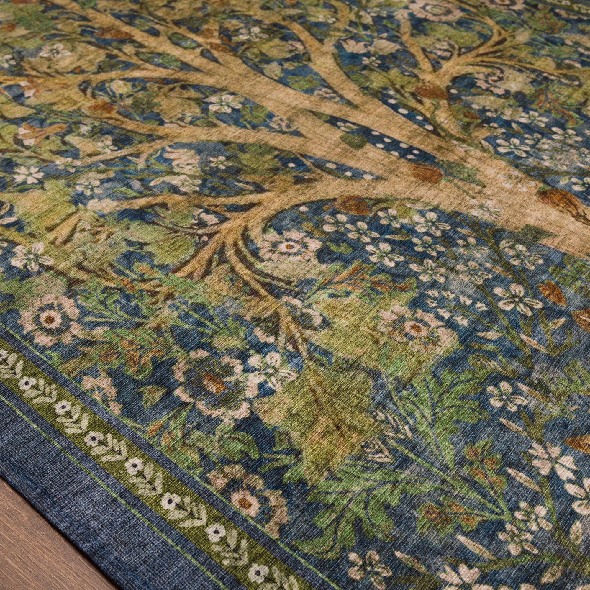 Violet Vintage Garden Tree Rug