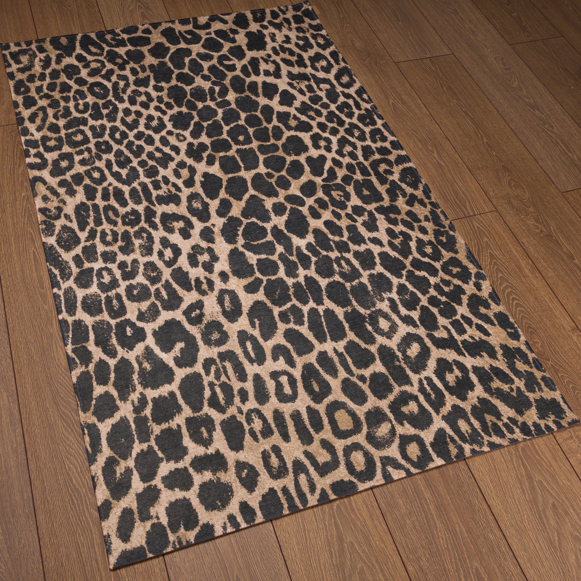 Sawyer Distressed Leopard Matta