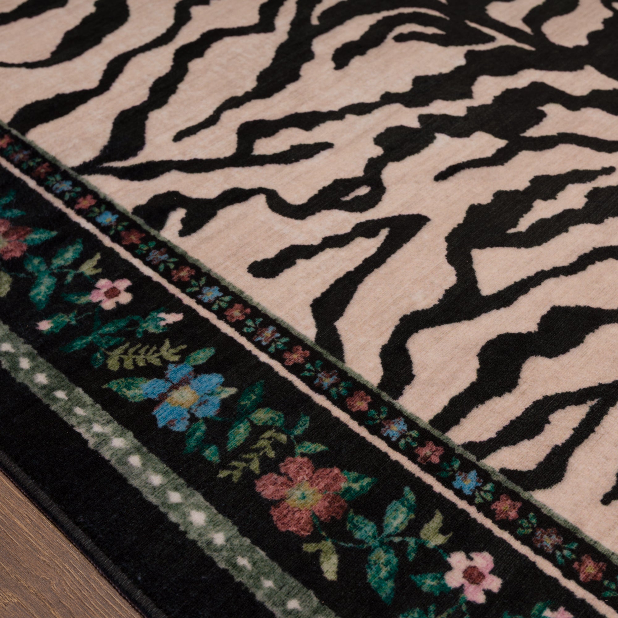 Ludvic Vintage Tiger Floral Rug