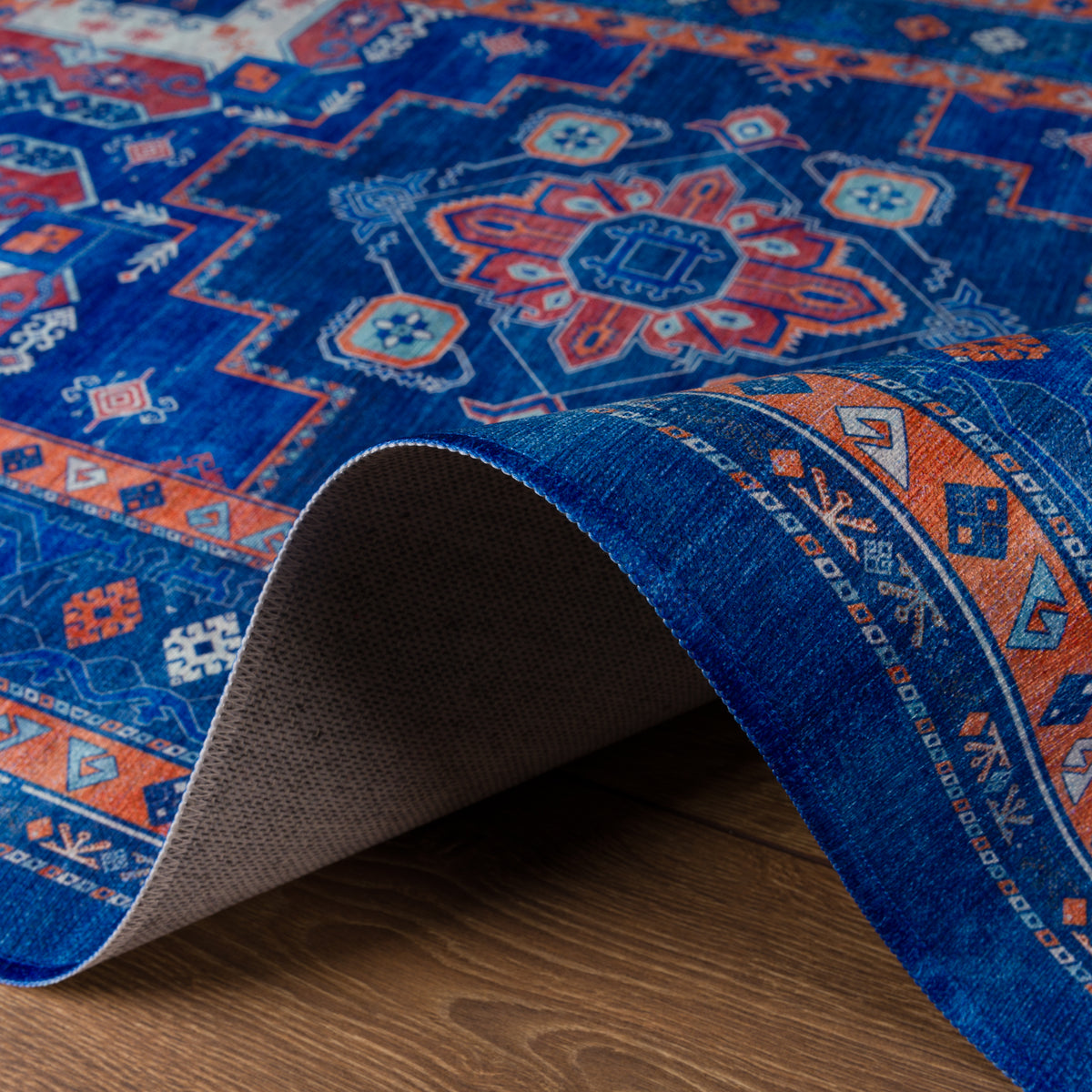 Milo Traditional Medallion Rug