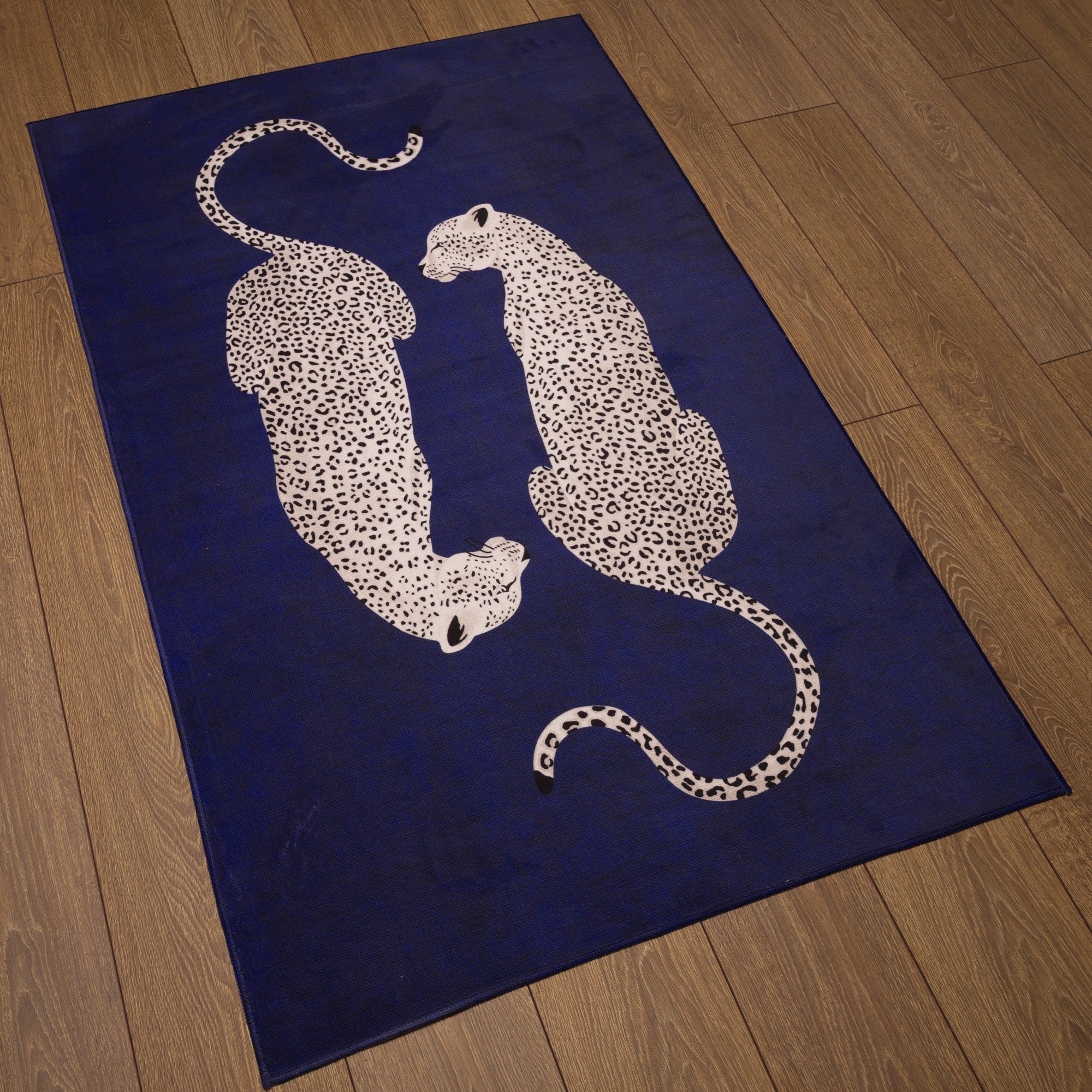 Sandy Chic matta med leopardmönster
