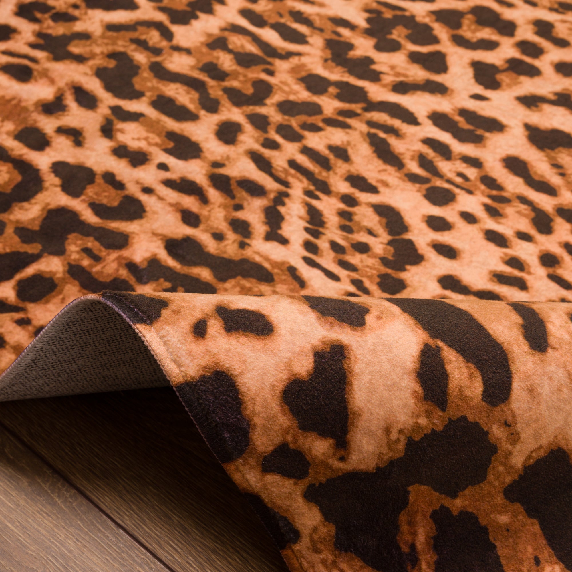 Cassie Moderni tepih životinjske teksture