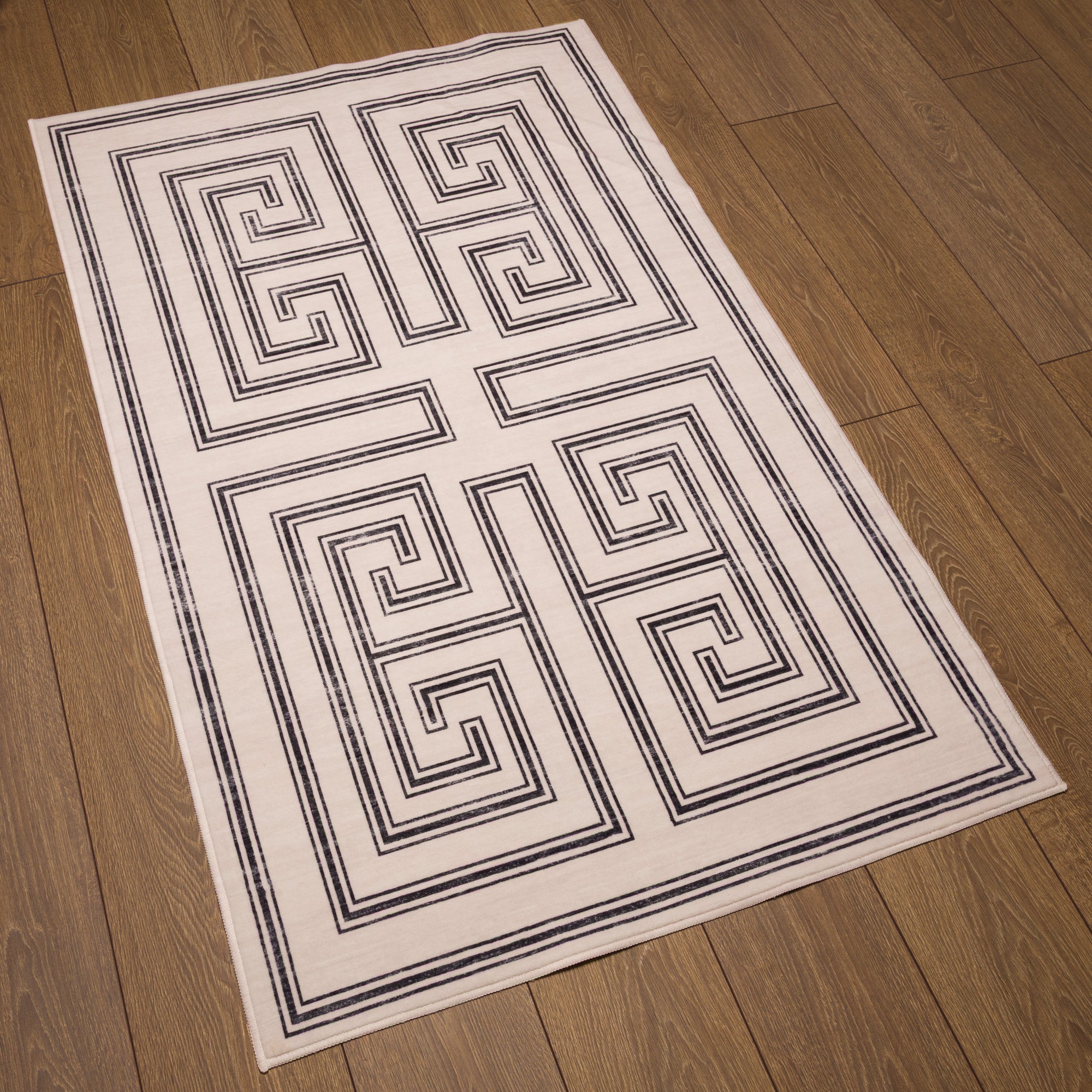 Cala Tapete Geométrico Contemporâneo