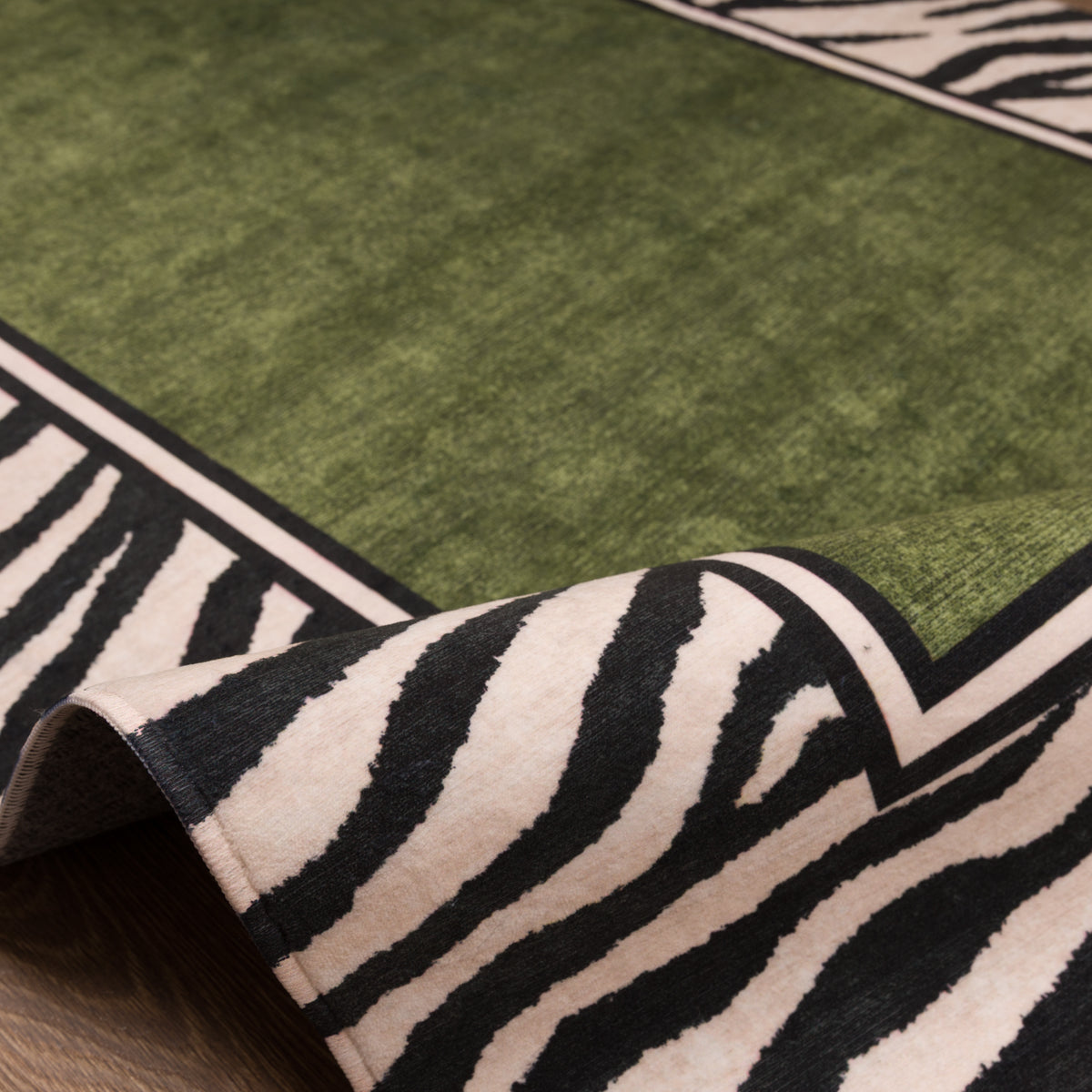Jax Tapete em negrito com estampa de borda de zebra