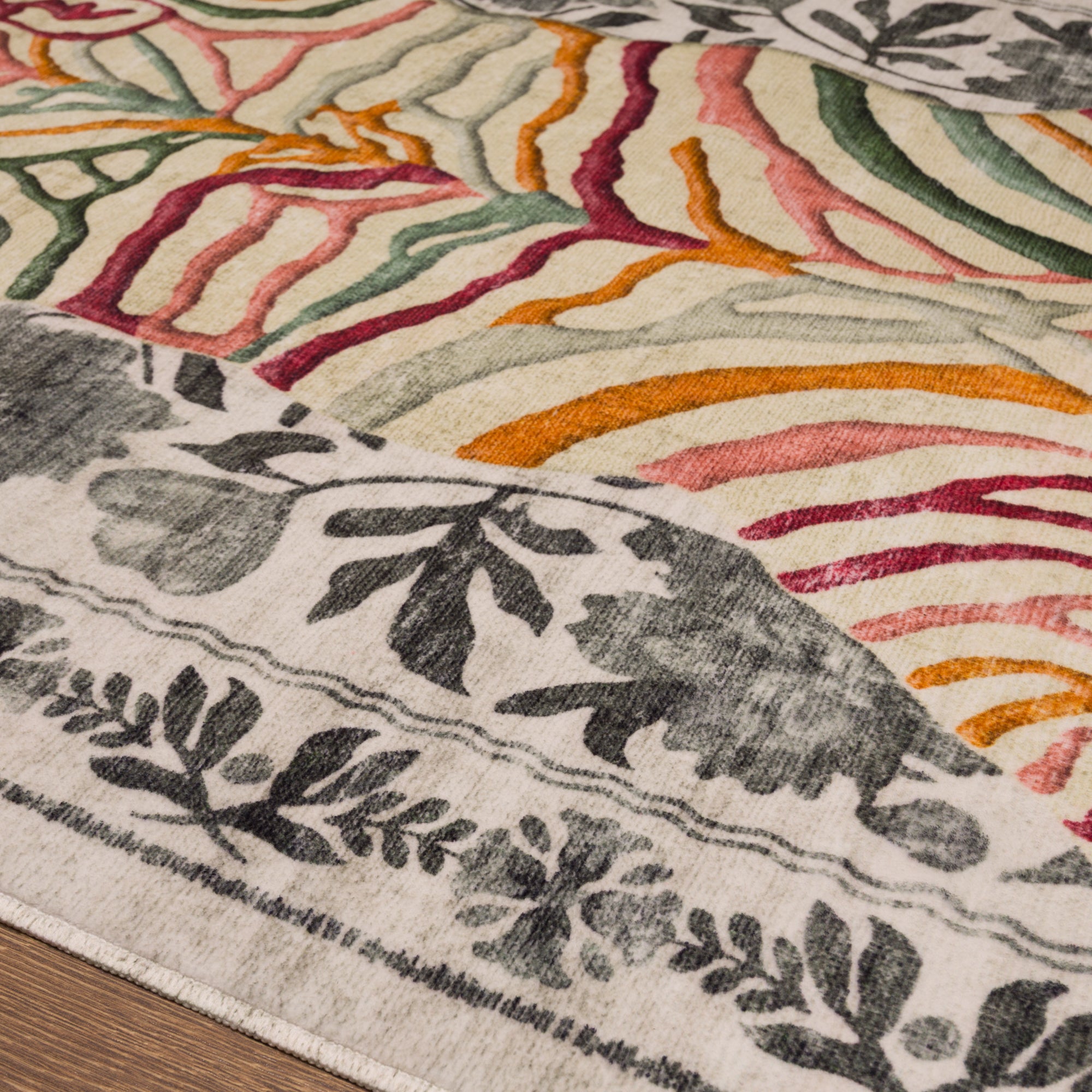 Yara Ботанически килим със зебров печат