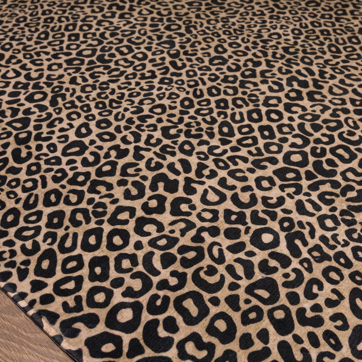 Stevie Leopardtrycksmatta