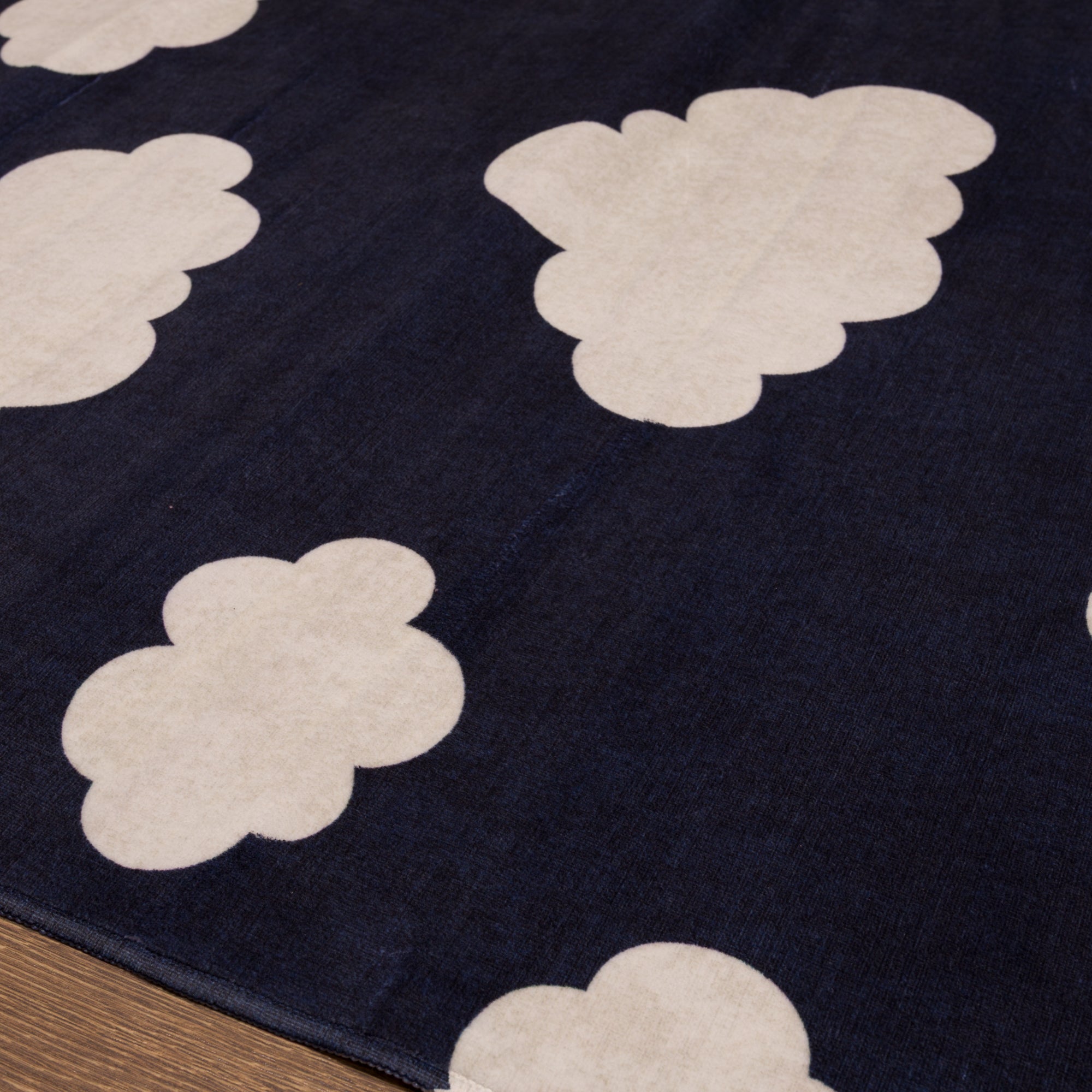 Abby Килим с нежен небесен десен